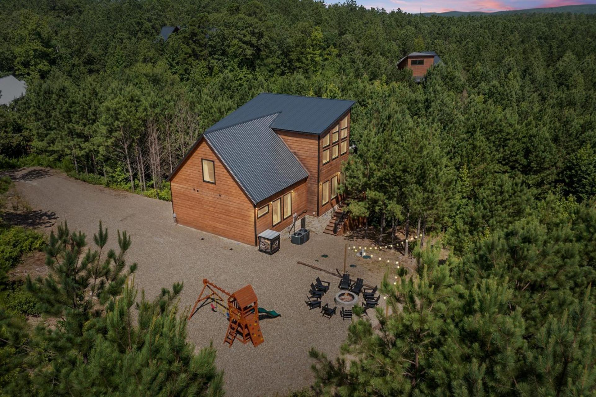 Pines And Recreation Broken Bow